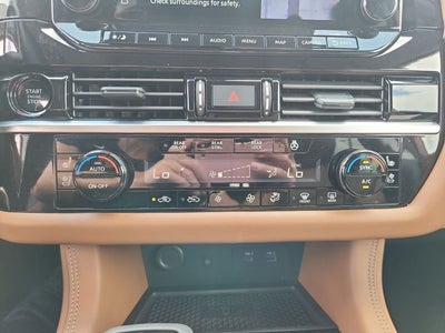 2025 Nissan Pathfinder Platinum