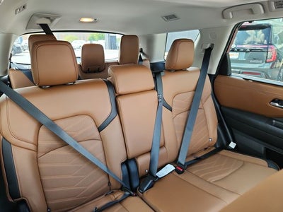 2025 Nissan Pathfinder Platinum