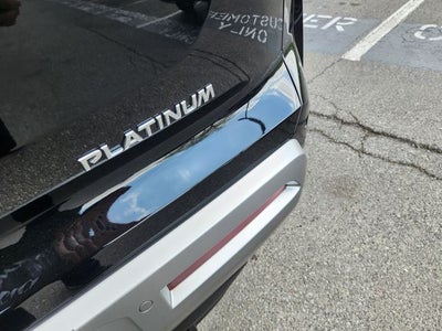 2025 Nissan Pathfinder Platinum