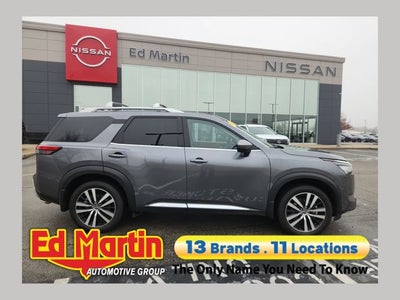 2025 Nissan Pathfinder Platinum