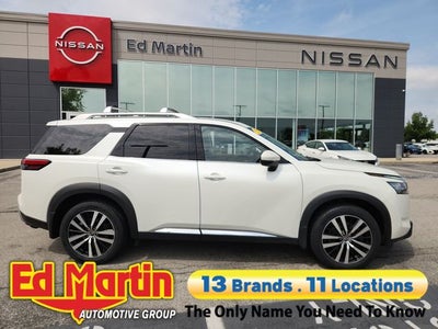 2023 Nissan Pathfinder Platinum