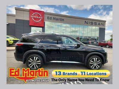 2025 Nissan Pathfinder Platinum