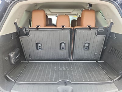 2025 Nissan Pathfinder Platinum