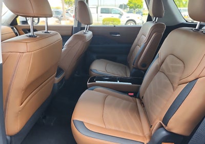 2025 Nissan Pathfinder Platinum