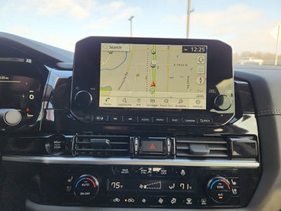 2025 Nissan Pathfinder Platinum