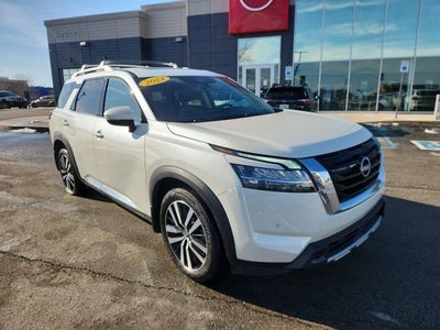 2024 Nissan Pathfinder Platinum