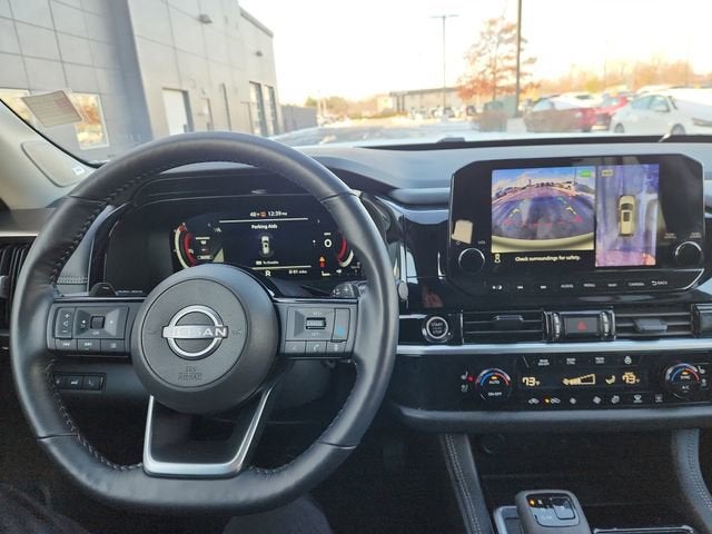 2024 Nissan Pathfinder Platinum