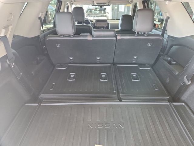 2024 Nissan Pathfinder Platinum