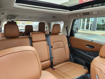 2025 Nissan Pathfinder Platinum