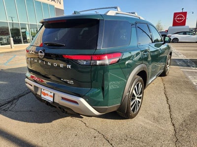 2025 Nissan Pathfinder Platinum