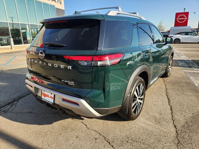 2025 Nissan Pathfinder Platinum