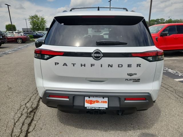 2026 Nissan Pathfinder Platinum