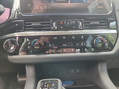 2026 Nissan Pathfinder Platinum