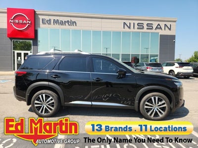 2025 Nissan Pathfinder Platinum