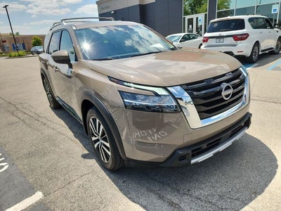 2024 Nissan Pathfinder Platinum