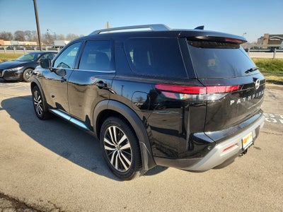 2024 Nissan Pathfinder Platinum
