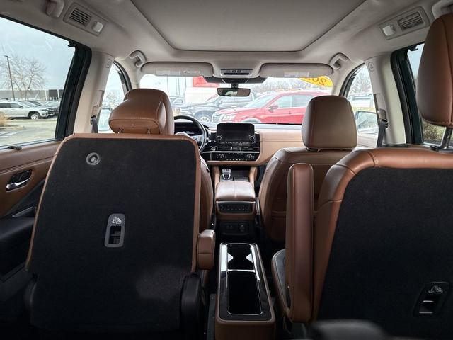 2024 Nissan Pathfinder Platinum