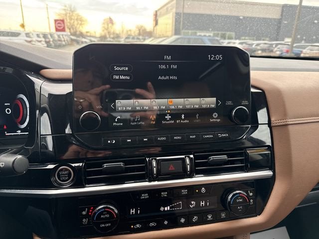 2024 Nissan Pathfinder Platinum