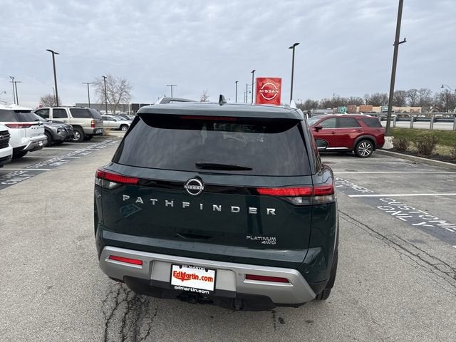 2024 Nissan Pathfinder Platinum