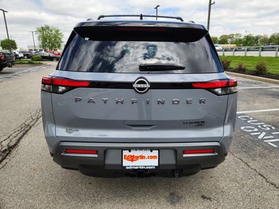 2026 Nissan Pathfinder Platinum