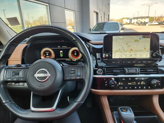 2023 Nissan Pathfinder Platinum