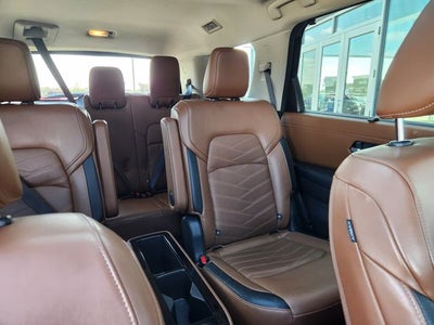 2023 Nissan Pathfinder Platinum