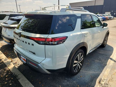 2024 Nissan Pathfinder Platinum