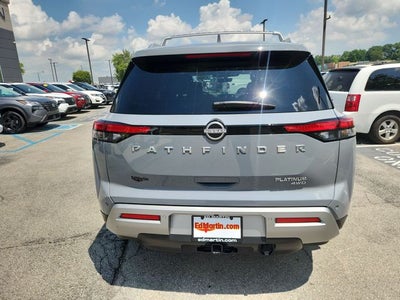 2025 Nissan Pathfinder Platinum