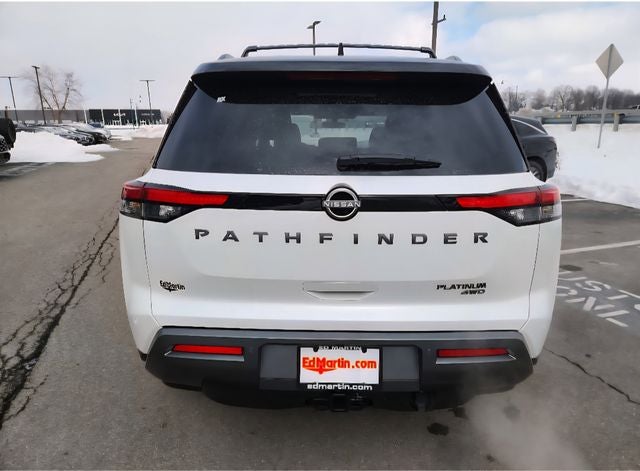 2026 Nissan Pathfinder Platinum