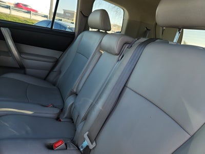 2012 Toyota Highlander SE