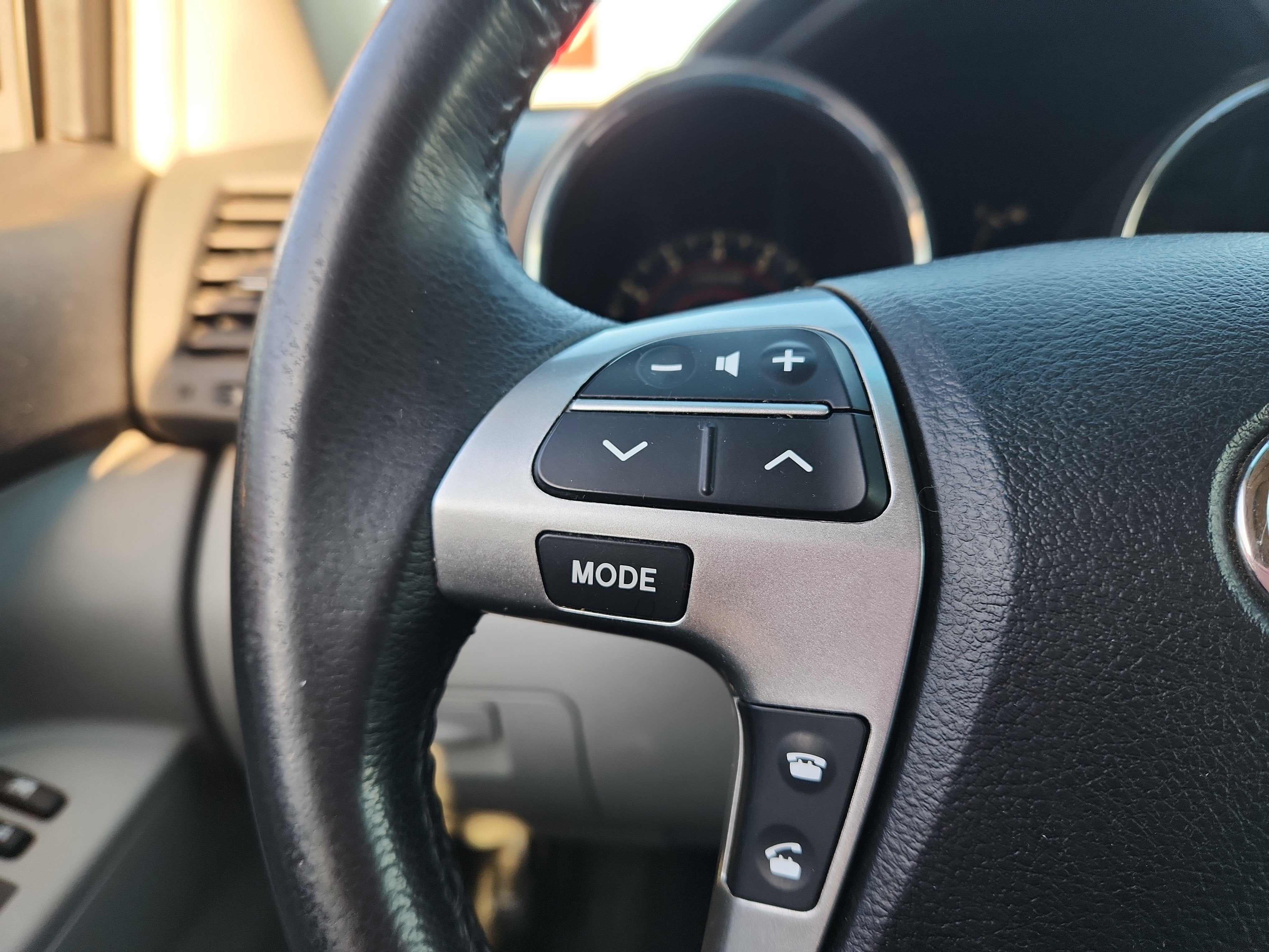 2012 Toyota Highlander SE