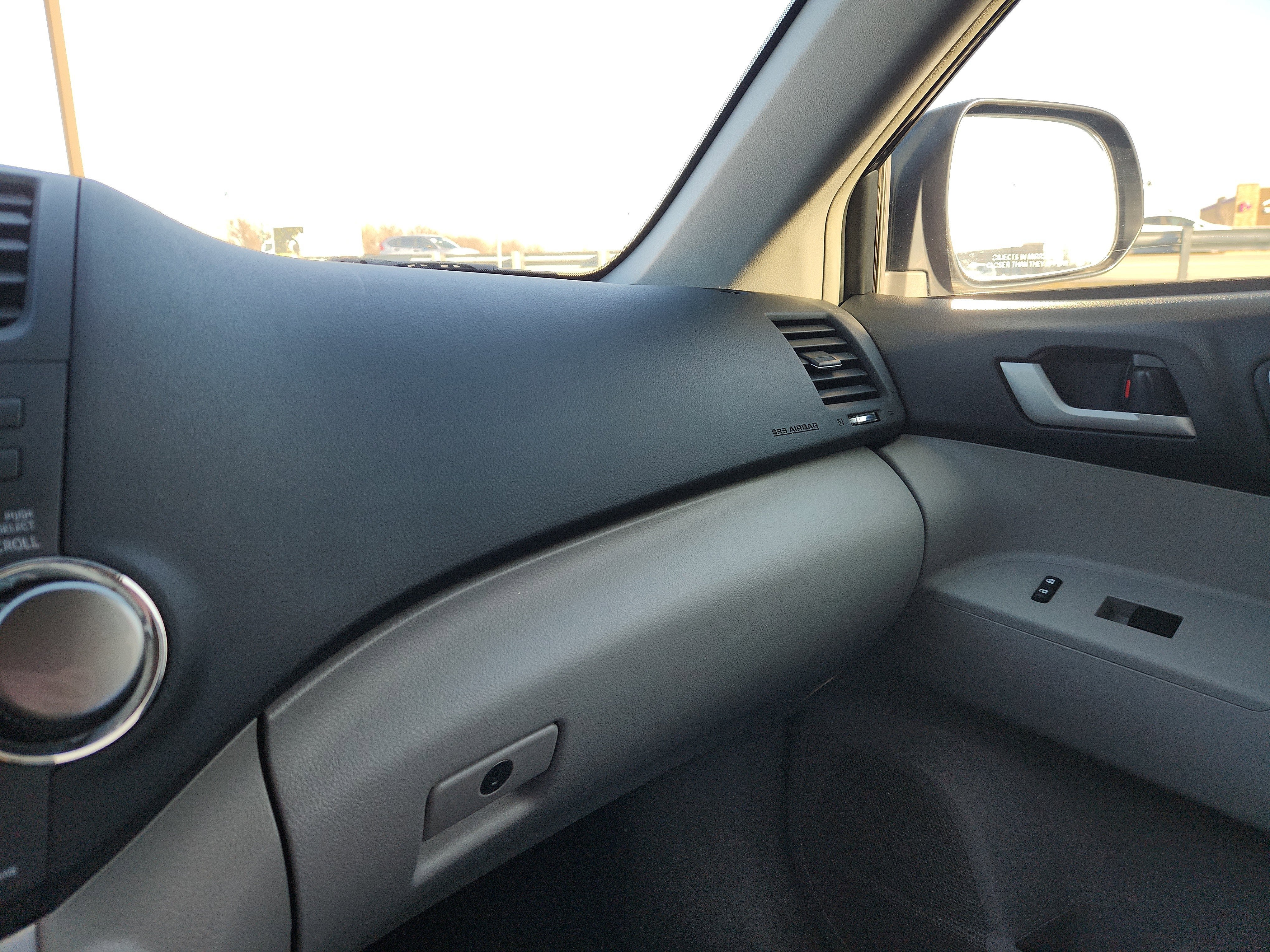 2012 Toyota Highlander SE