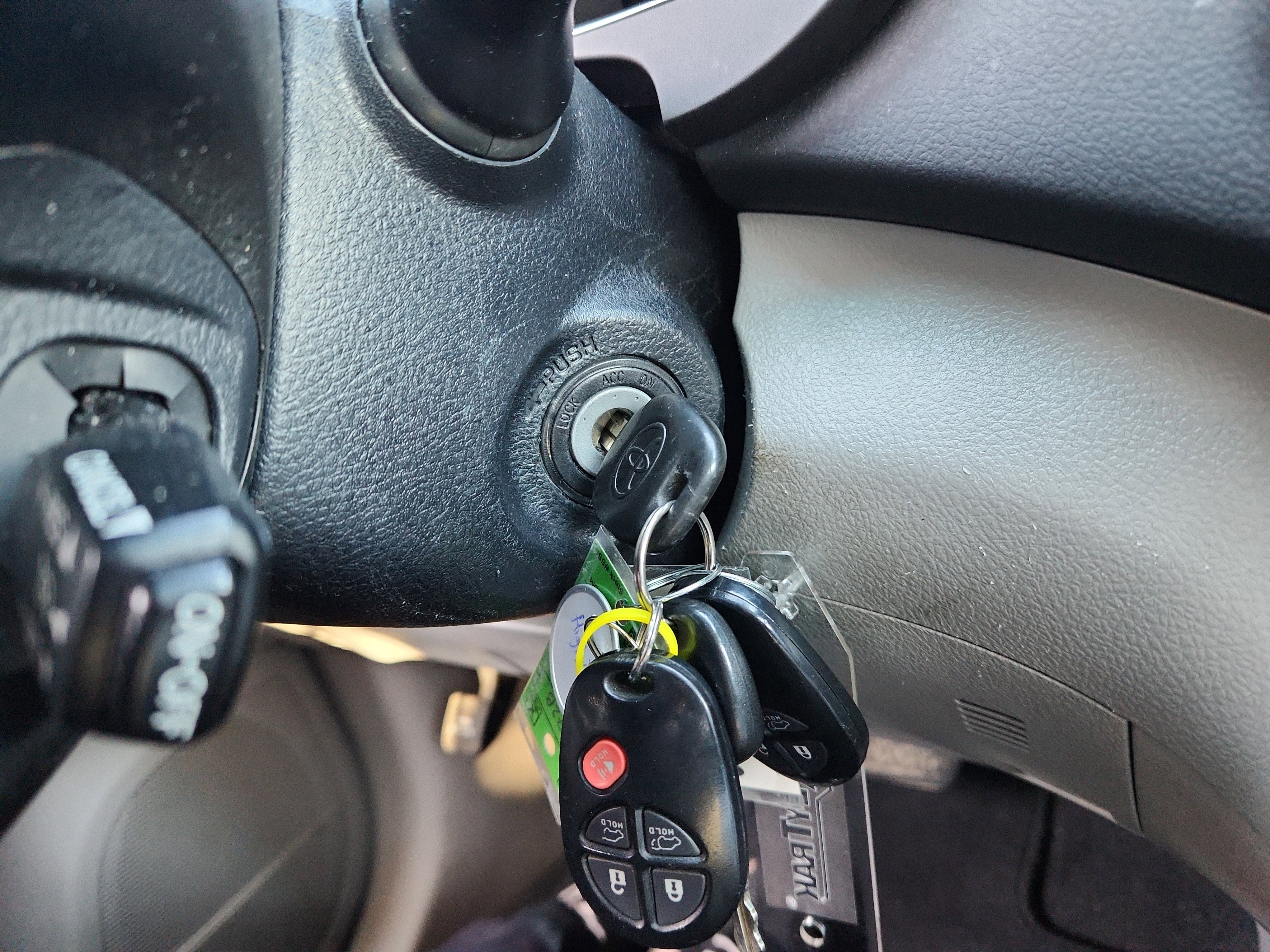 2012 Toyota Highlander SE