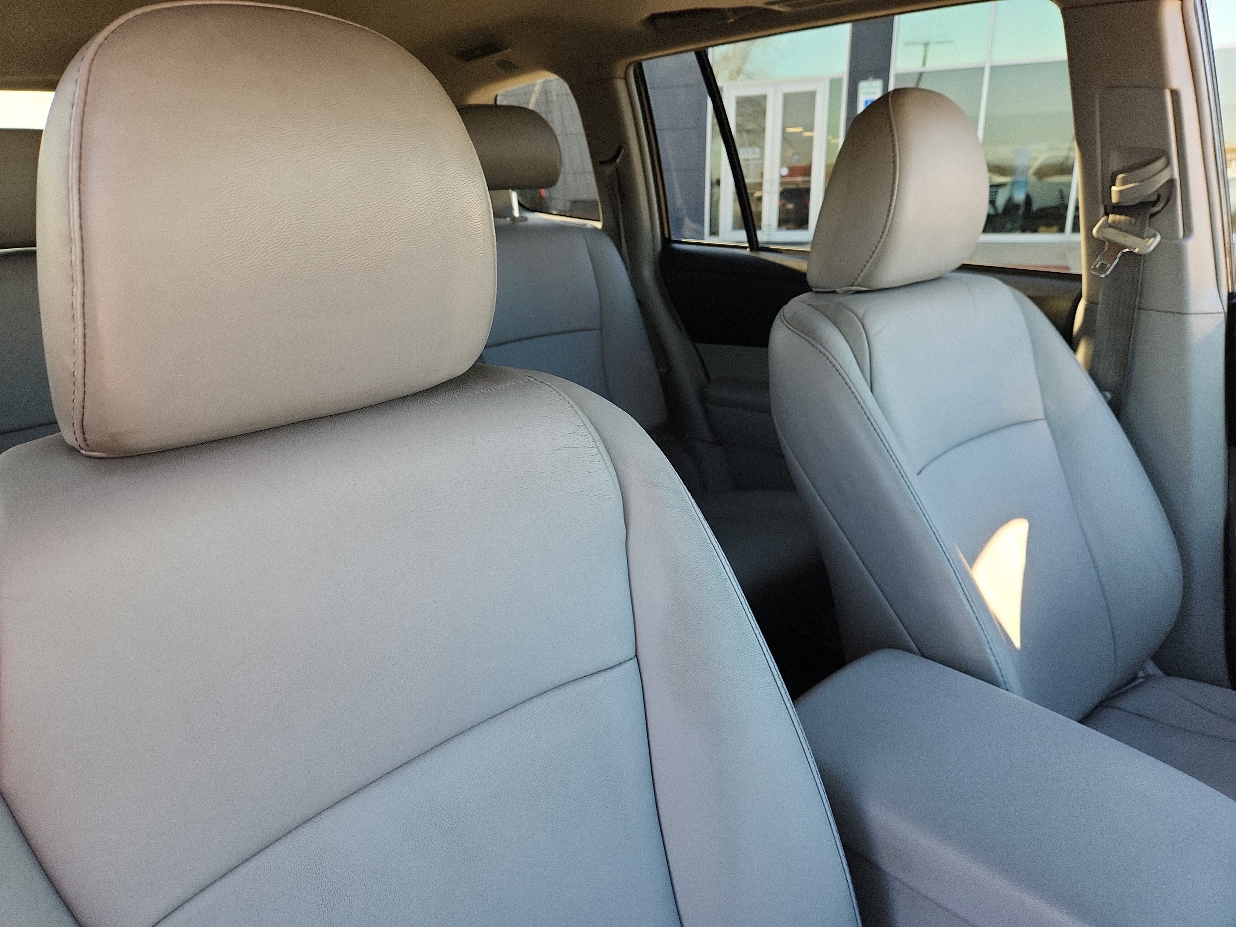 2012 Toyota Highlander SE