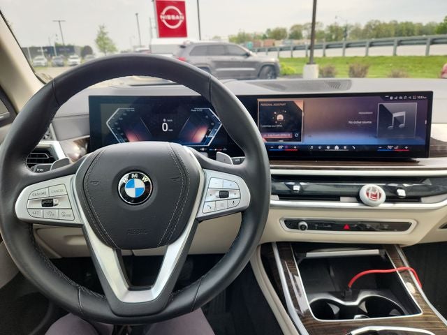 2024 BMW X7 xDrive40i