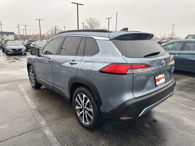2025 Toyota Corolla Cross XLE