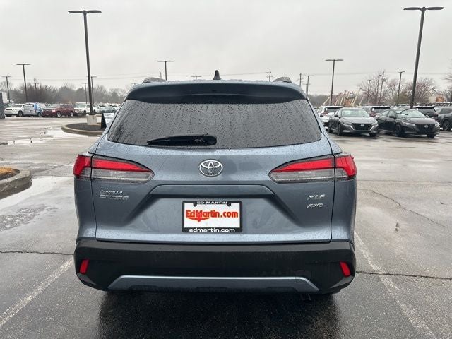 2025 Toyota Corolla Cross XLE