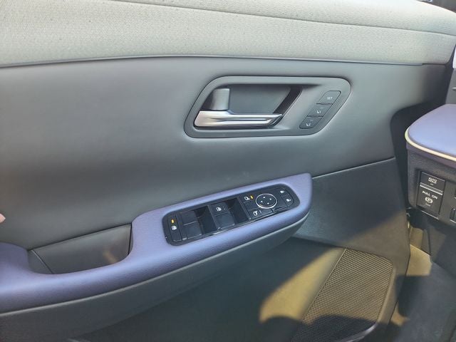 2026 Nissan Leaf PLATINUM+