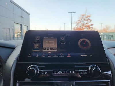 2022 Nissan Armada SL