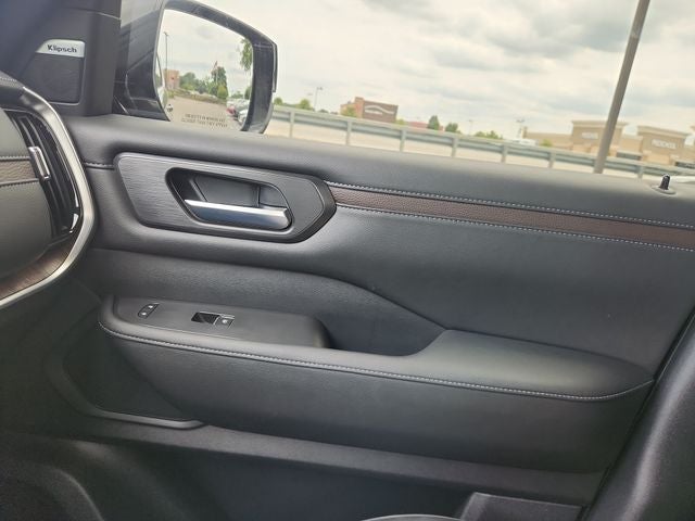 2025 Nissan Armada SL