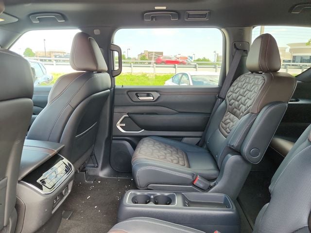 2025 Nissan Armada Platinum