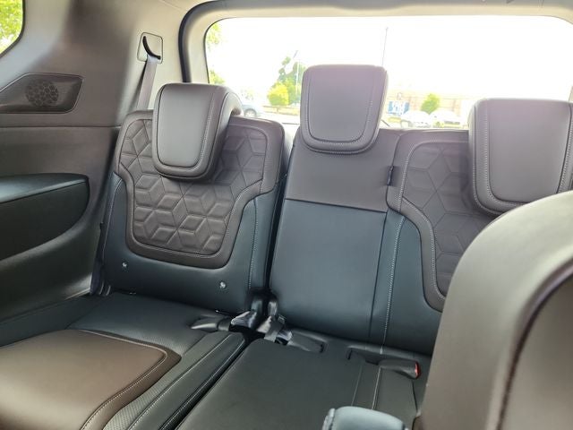 2025 Nissan Armada Platinum