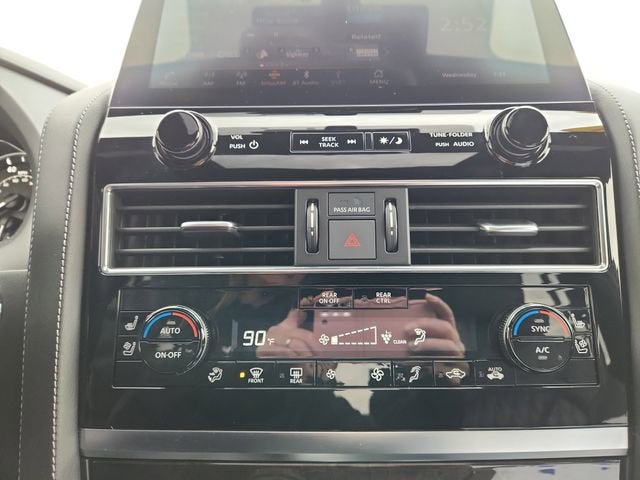 2024 INFINITI QX80 Sensory