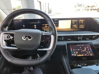 2025 INFINITI QX80 SENSORY
