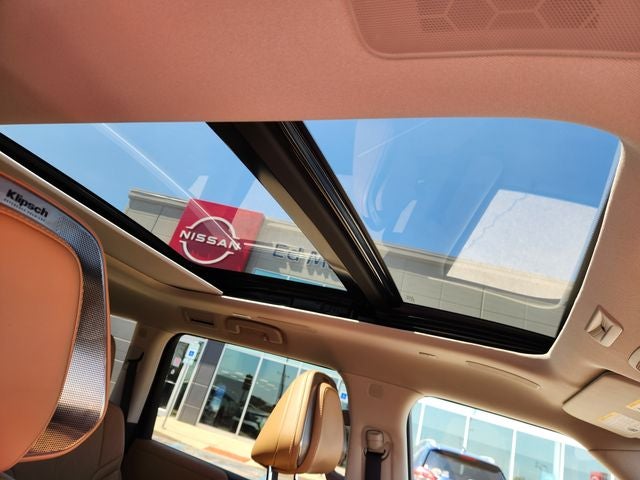 2025 INFINITI QX80 SENSORY