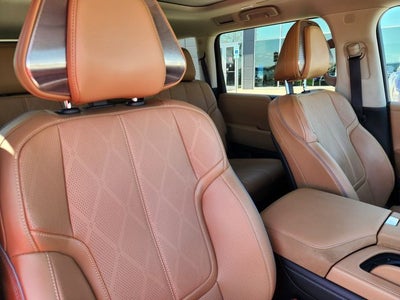 2025 INFINITI QX80 SENSORY