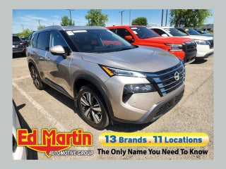 2025 Nissan Rogue SL