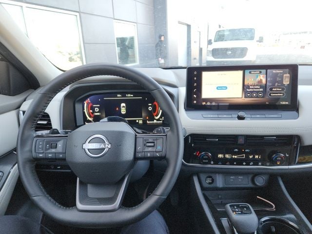 2025 Nissan Rogue SL