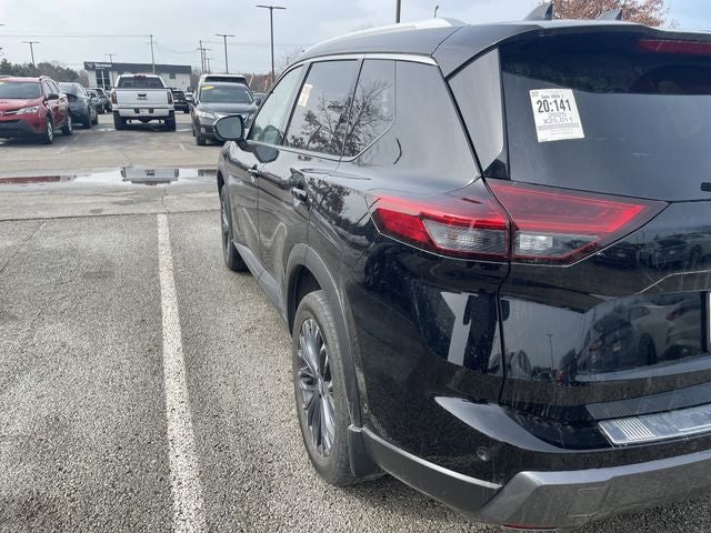 2025 Nissan Rogue SL