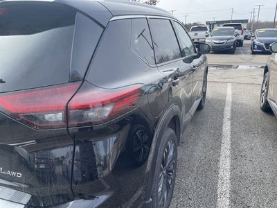 2025 Nissan Rogue SL